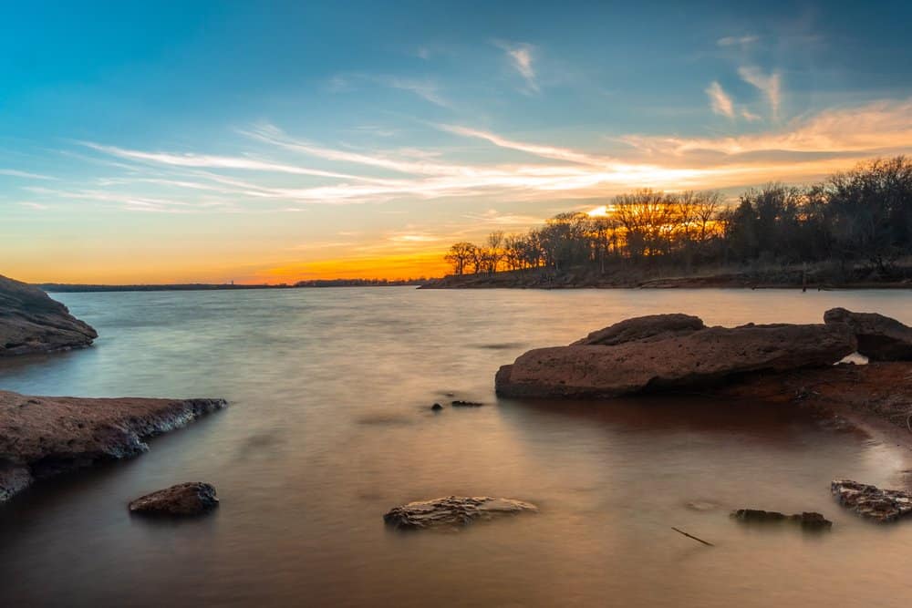 Discover the top Instagram-worthy spots in Edmond for stunning sunrises and sunsets.